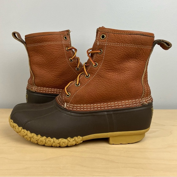 L.L. Bean Women’s Size 9.0 Wide 8” Shearling Lined Duck Boots Brown Leather - Picture 3 of 14